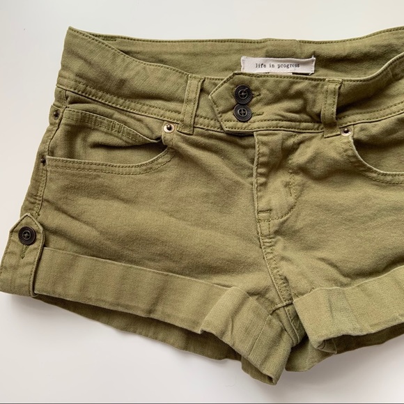 Forever 21 life in progress army green shorts - Picture 2 of 6